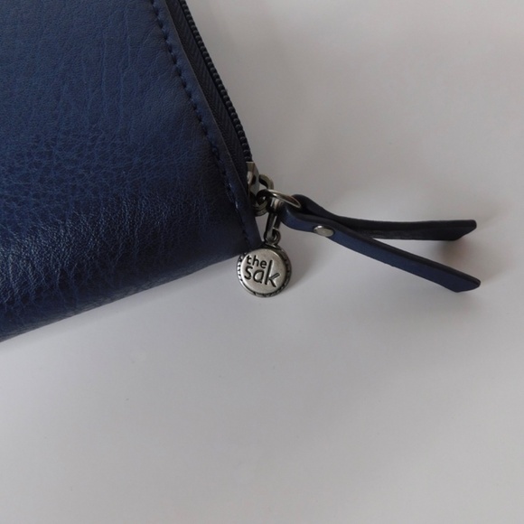 THE SAK Iris Smartphone Crossbody Navy Blue Crochet Purse Shoulder Bag Handbag - Picture 11 of 14
